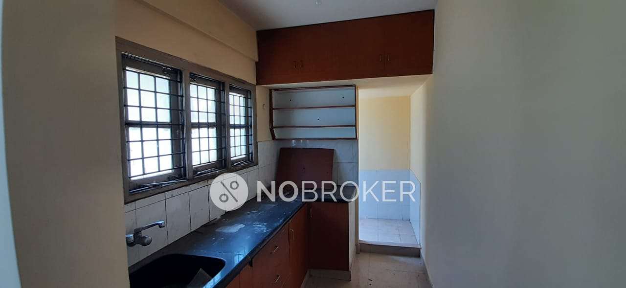 2 BHK Flat In Sri Lakshmi Comforts For Sale  In Kumaraswamy Layout