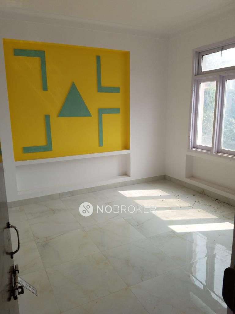 Independent House Karol Bagh Rent WITHOUT BROKERAGE Semifurnished 2