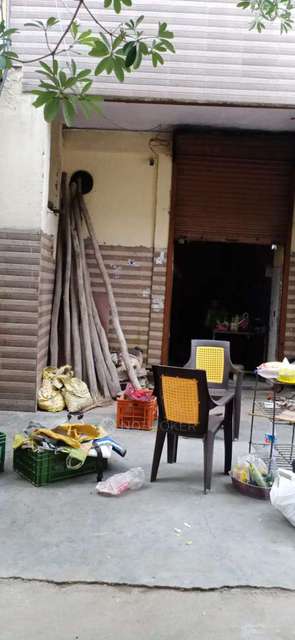 4+ BHK Flat For Sale  In Mangolpuri