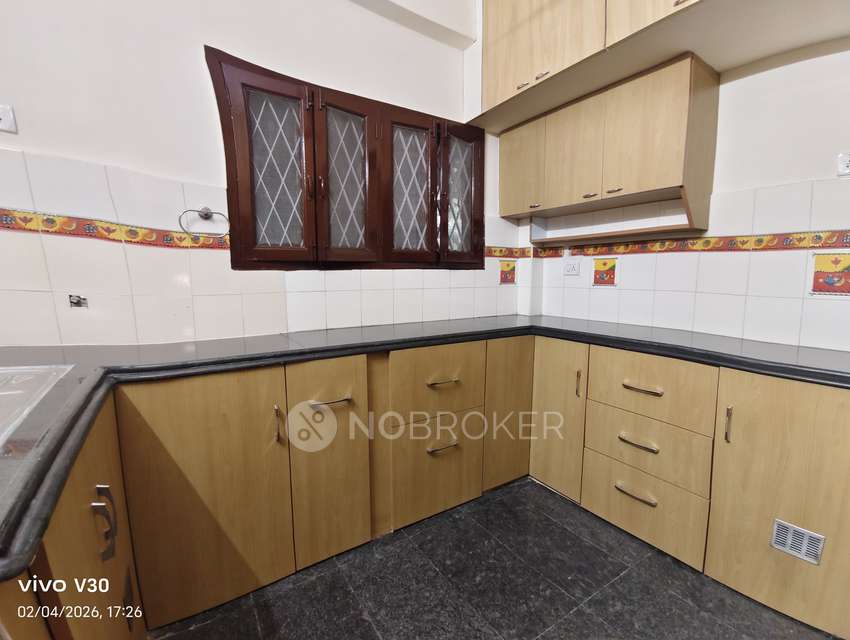 3 BHK Flat In Santhi Apartment for Rent  In Alwarpet