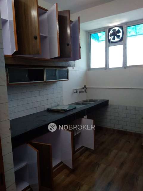 2 BHK Flat In Krist Jyoti Apartments, Parwana Road, Pitampura For Sale  In Pitam Pura