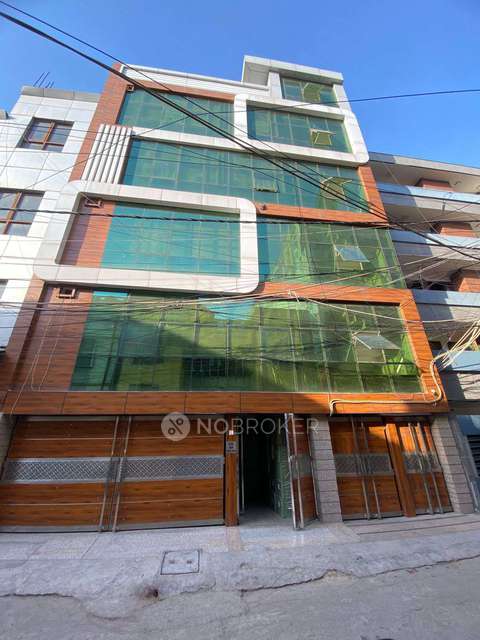 PG for Girls in Karol Bagh