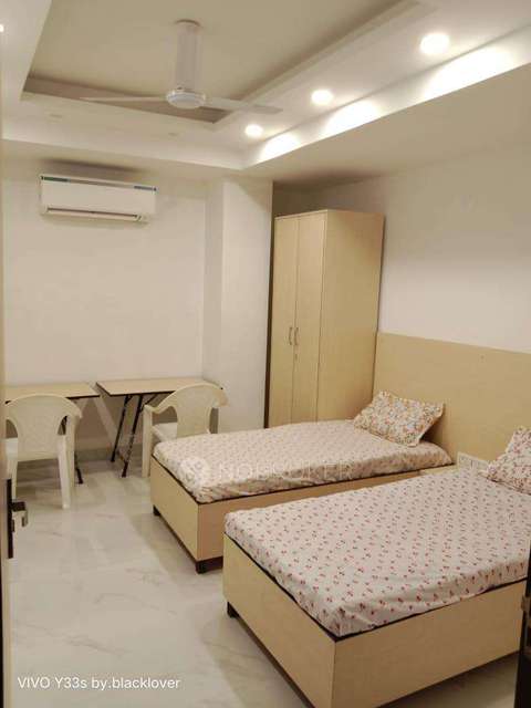 PG for Girls in Karol Bagh