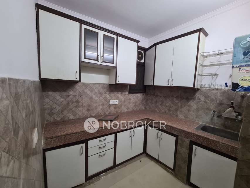 2 BHK Flat For Sale  In Begumpur