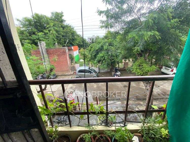 2 BHK Flat In Housing Board Colony For Sale  In Sector 21d