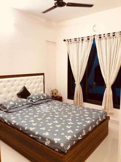 2 BHK Flat In Growmore Bliss Tower For Sale  In Malad West