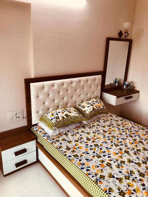 2 BHK Flat In Growmore Bliss Tower For Sale  In Malad West