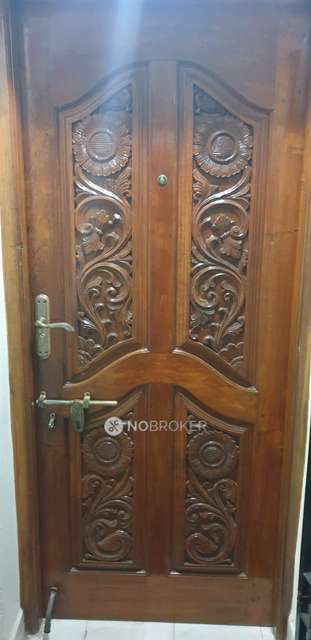 2 BHK Flat In Krishna Colony For Sale  In Anna Nagar East