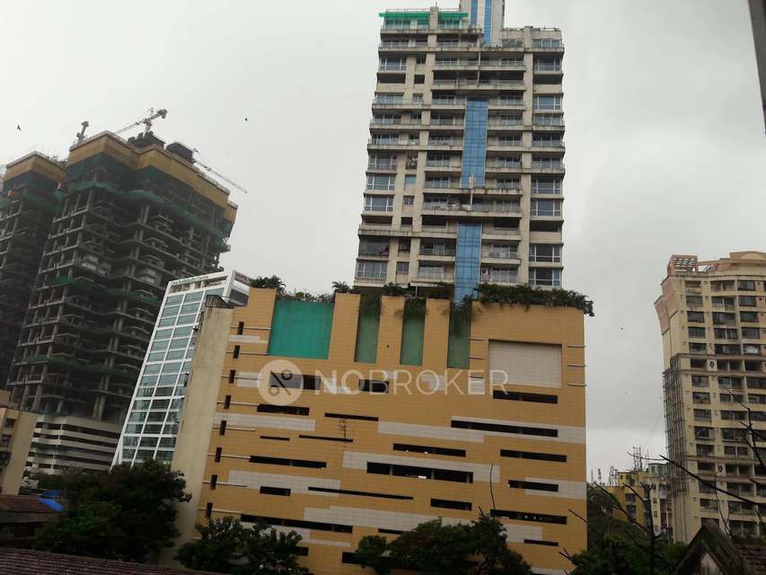 Shop in Lower Parel, Mumbai for sale 
