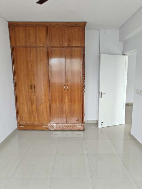3 BHK Flat In Dlf Ridgewood Estate for Rent  In Sector 27
