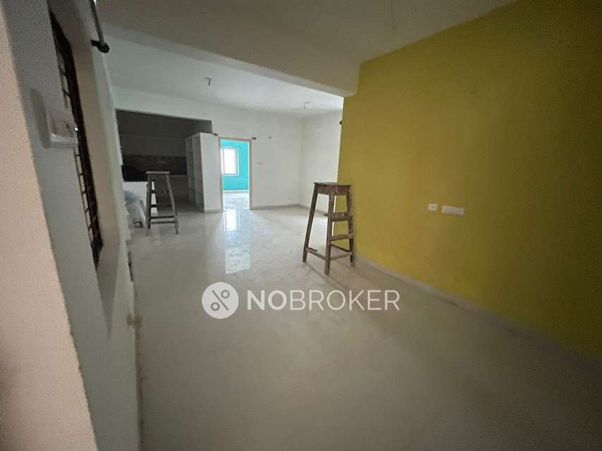 2 BHK Flat In Namika Apartment For Sale  In Patancheruvu