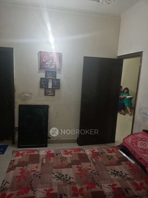 2 BHK Flat In Adarsh Apartment For Sale  In Neb Sarai, Sainik Farm