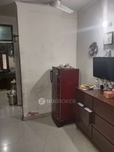 2 BHK Flat In Adarsh Apartment For Sale  In Neb Sarai, Sainik Farm