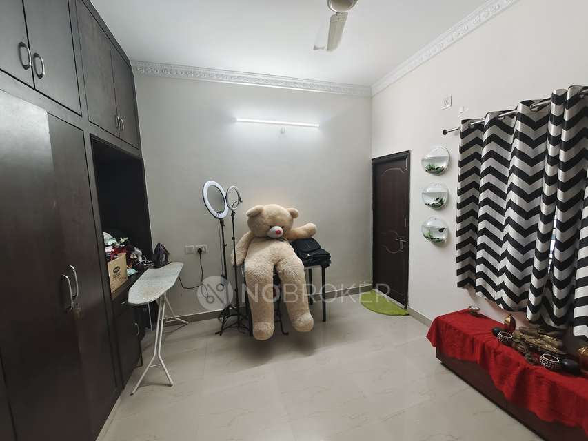 2 BHK Flat In Aaditri Sv Heights, Kondapur For Sale  In Kondapur