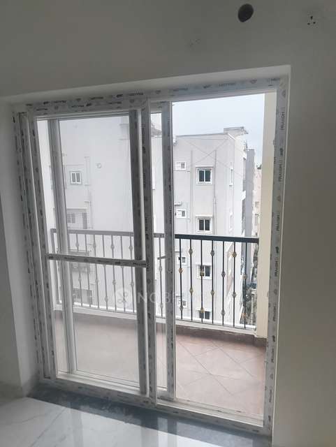 2 BHK Flat In Castello  For Sale  In  Kondapur