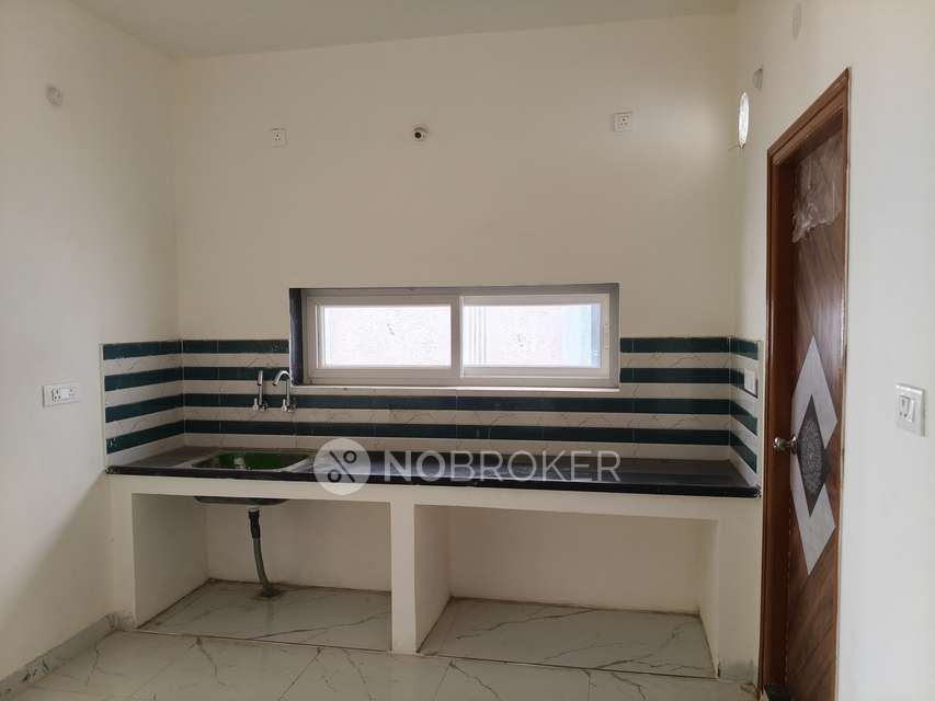 2 BHK Flat In Castello  For Sale  In  Kondapur