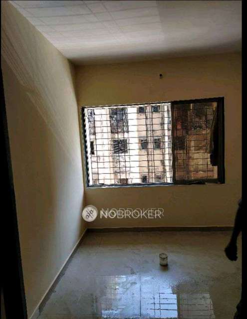 1 RK Flat In Shreeji Vijay Chsl For Sale  In Kandivali West