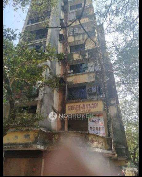 1 RK Flat In Shreeji Vijay Chsl For Sale  In Kandivali West