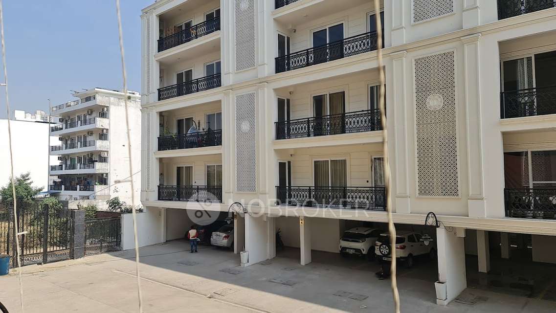 3 BHK Flat In Trehan Luxury Floors For Sale  In Sector 67