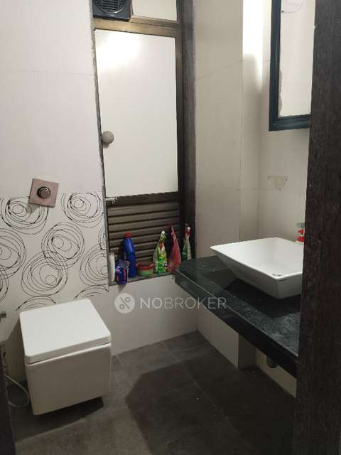 2 BHK Flat In Nirvana Building For Sale  In Kanjurmarg East