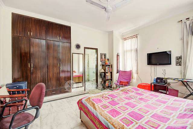 3 BHK Flat For Sale  In Naraina