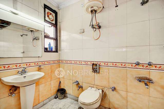 3 BHK Flat For Sale  In Naraina