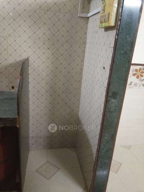 1 RK Flat In Kulswami Niwas For Sale  In Thane