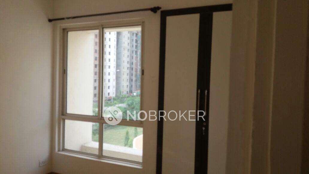 3 BHK Flat In Jaypee Kosmos For Sale  In Sector 134