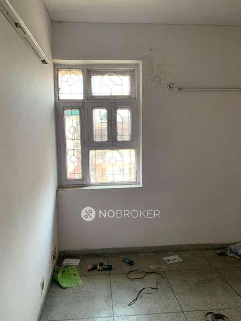 3 BHK Flat In Pragatisheel Apartment For Sale  In Rohini