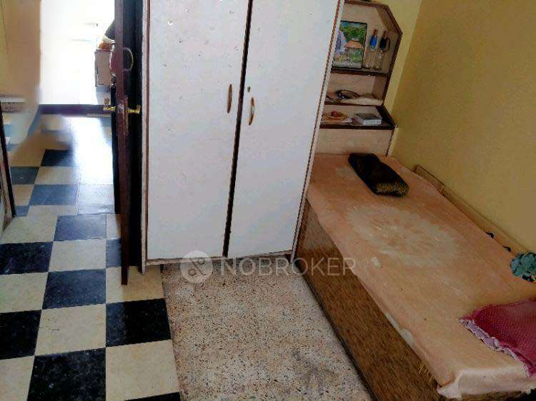 2 BHK Flat In Pratibha Shree Apartment For Sale  In Shukrawar Peth