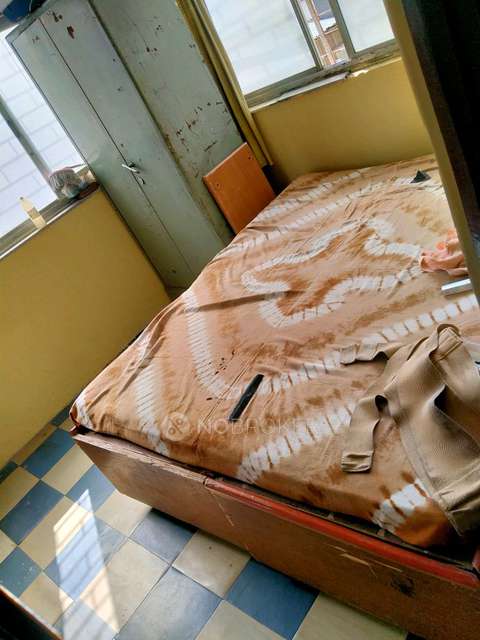 2 BHK Flat In Pratibha Shree Apartment For Sale  In Shukrawar Peth