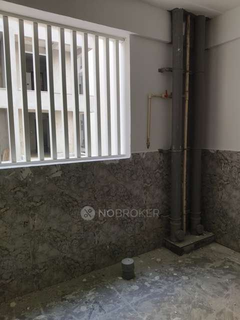 2 BHK Flat In Praneeth Kkrs Pranav Jaitra, Hydernagar For Sale  In Hydernagar