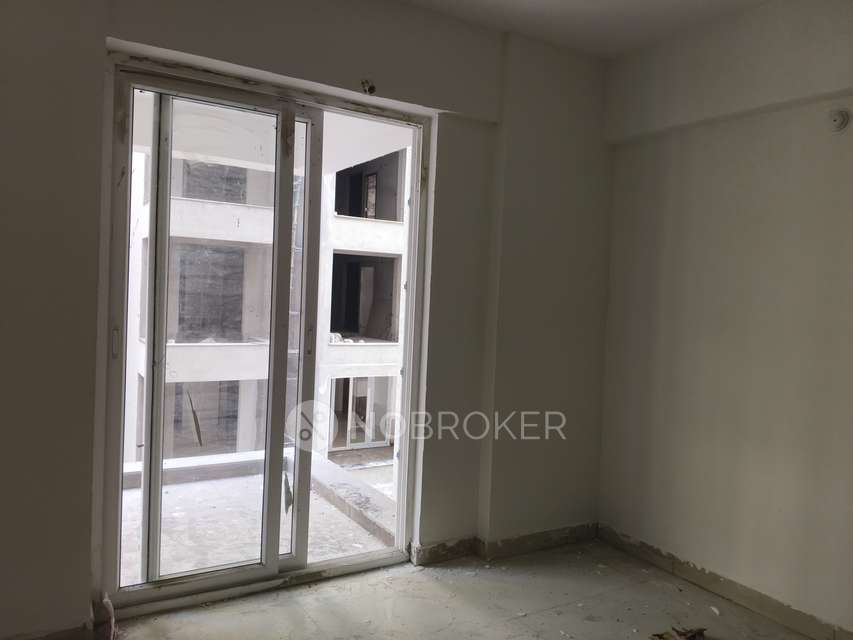 2 BHK Flat In Praneeth Kkrs Pranav Jaitra, Hydernagar For Sale  In Hydernagar