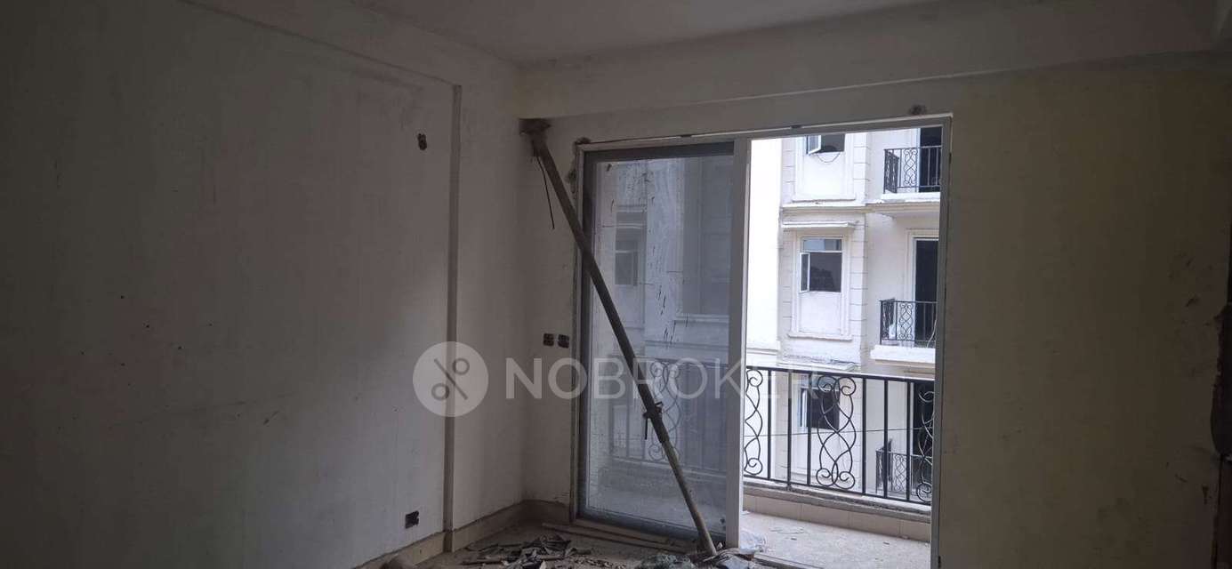 2 BHK Flat In Signature Global Park 2 And 3, Sector 36 For Sale  In Sohna