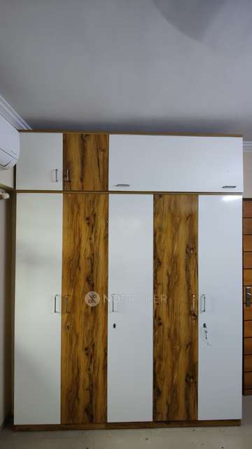 2 BHK Flat In Aster Society  For Sale  In Old Air India Staff Colony, Santacruz East