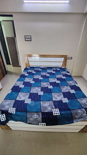 2 BHK Flat In Aster Society  For Sale  In Old Air India Staff Colony, Santacruz East