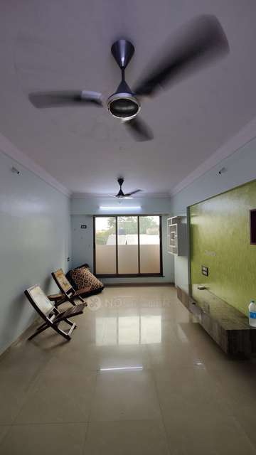 2 BHK Flat In Aster Society  For Sale  In Old Air India Staff Colony, Santacruz East