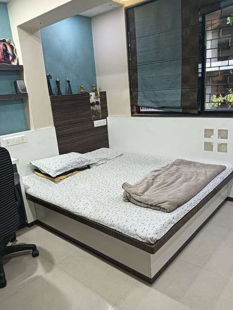 2 BHK Flat In Navlakha Chambers For Sale  In Ganesh Peth