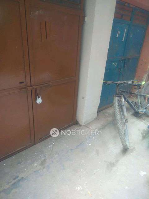 Godown/Warehouse in Govindpuri Extension, Delhi for sale 