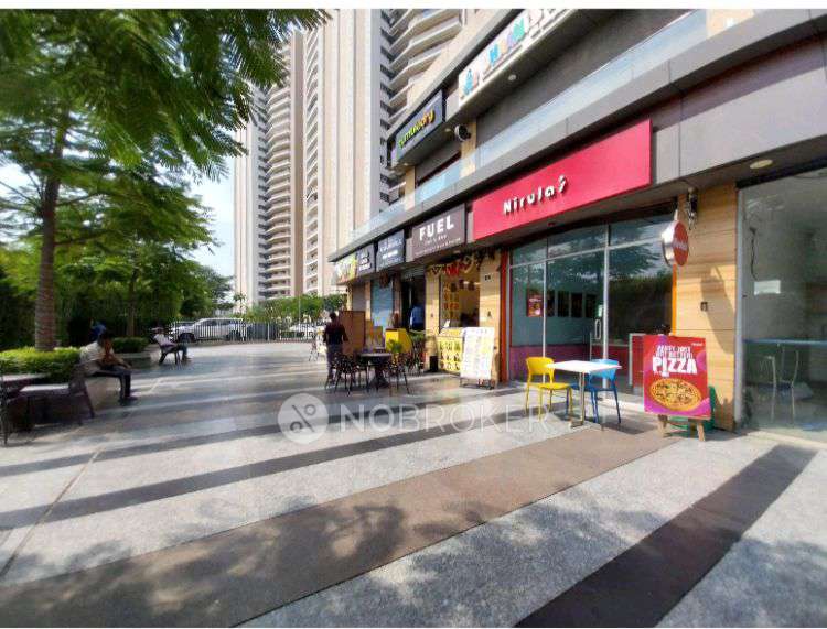 Shop in Noida 121, Noida for sale 