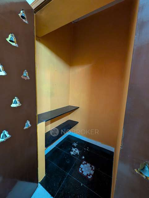 2 BHK Flat In Navodaya Apartments, Saligramam, Chennai For Sale  In Saligramam