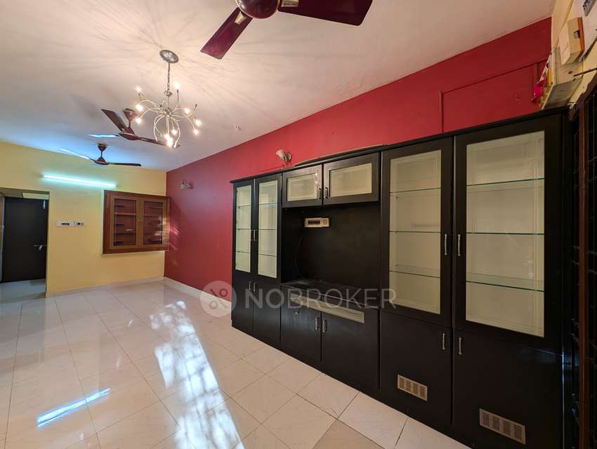 2 BHK Flat In Navodaya Apartments, Saligramam, Chennai For Sale  In Saligramam