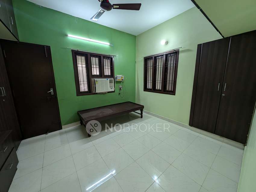 2 BHK Flat In Navodaya Apartments, Saligramam, Chennai For Sale  In Saligramam