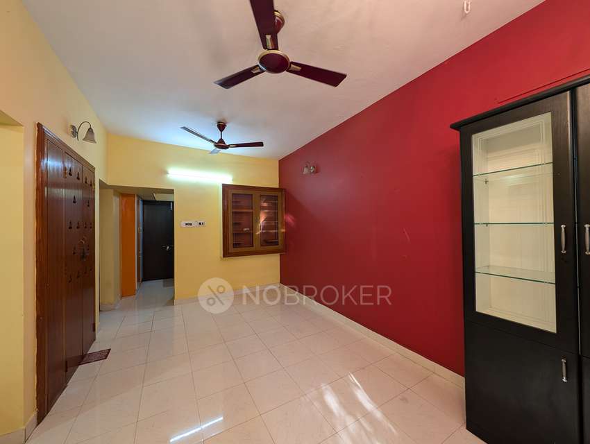 2 BHK Flat In Navodaya Apartments, Saligramam, Chennai For Sale  In Saligramam