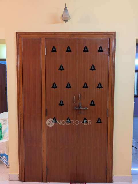 2 BHK Flat In Navodaya Apartments, Saligramam, Chennai For Sale  In Saligramam