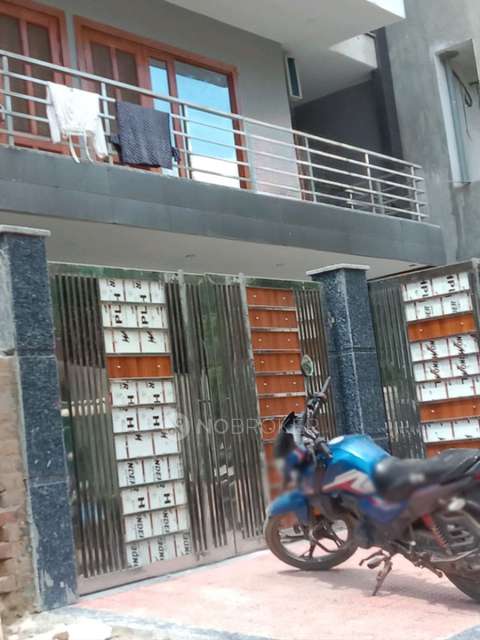 1 RK Flat for Rent  In Sector 38