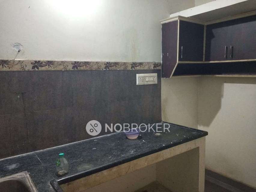 1 BHK Flat In Swetha Builders for Rent  In New Perungalathur