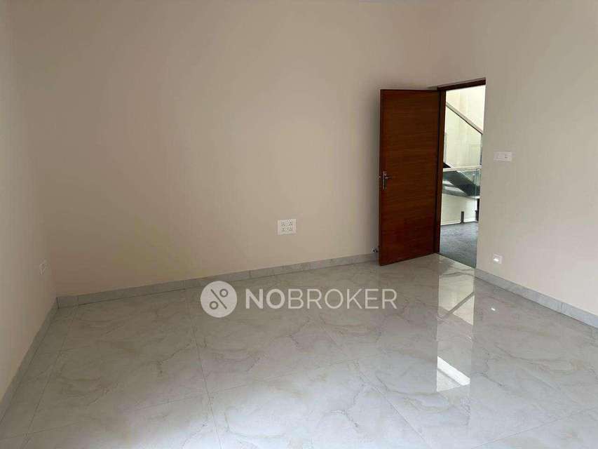 4 BHK Villa In Reliable Lakedew Residency For Sale  In Haralur