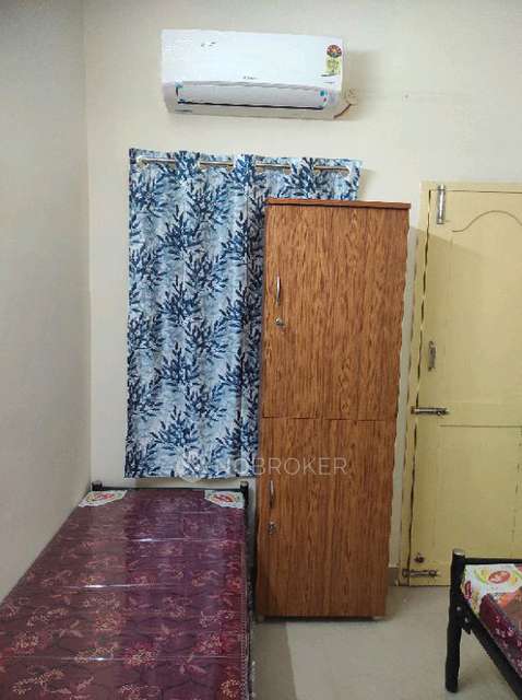 PG for Girls in G25, Labour Colony Road