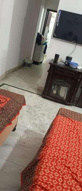 3 BHK Flat In Saket Paryavaran Complex For Sale  In Sainik Farm